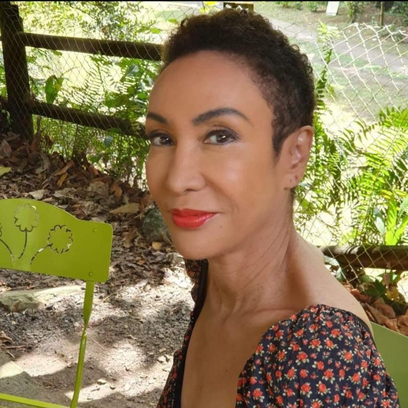 Viviane DESROSES DE KERMADEC